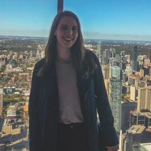 Meet your Posher, Caitlin